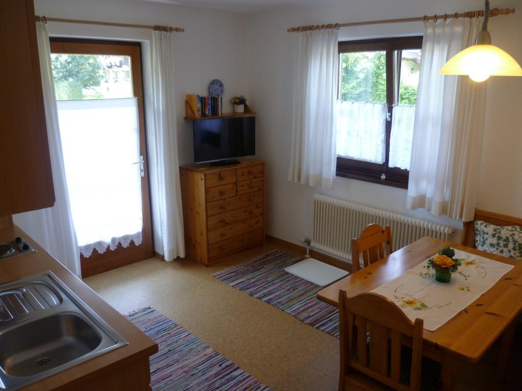 Haus Slechta Apartment Kitzbuhel Phòng bức ảnh
